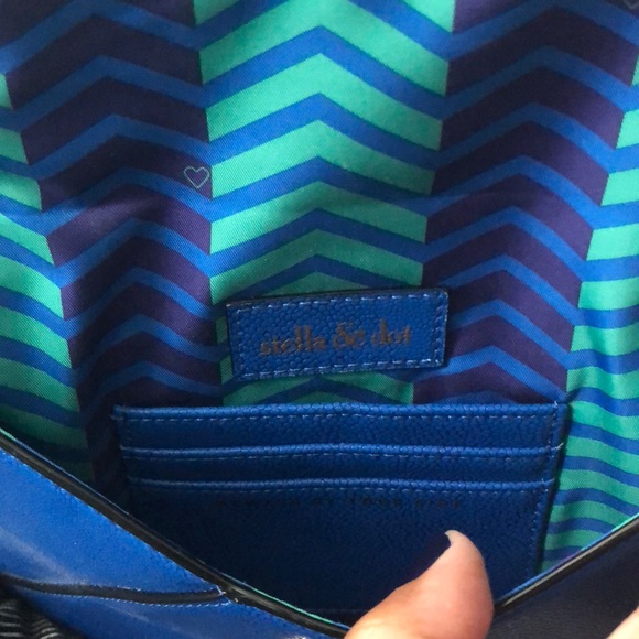 Stella and Dot larger envelope style wristlet - Picture 2 of 4